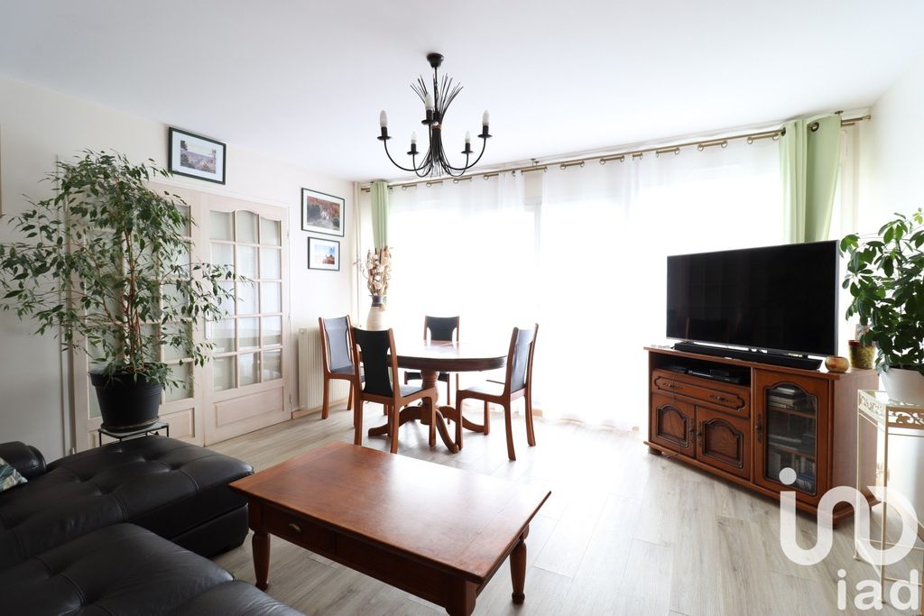 Achat appartement à vendre 3 pièces 69 m² - Bougival