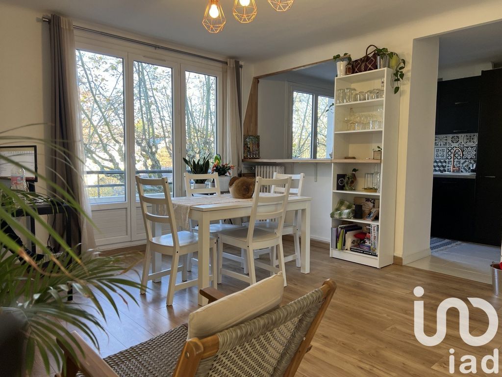 Achat appartement à vendre 3 pièces 57 m² - Viroflay