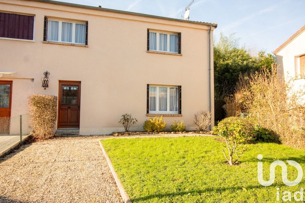 Achat maison à vendre 4 chambres 87 m² - Fontenay-le-Fleury