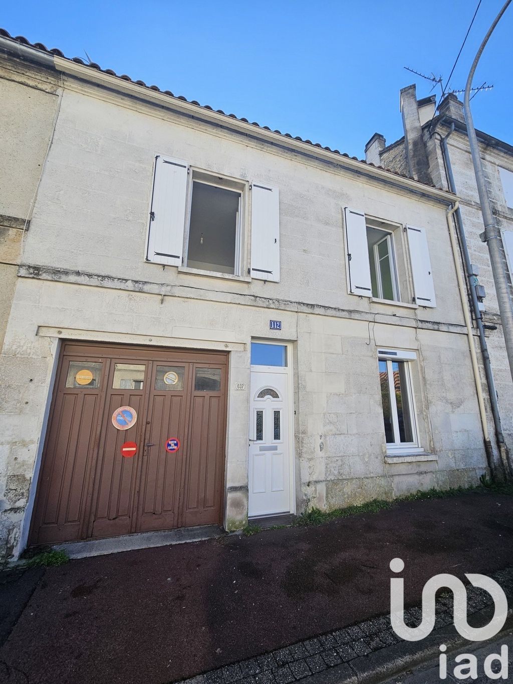 Achat maison à vendre 3 chambres 80 m² - Ruelle-sur-Touvre