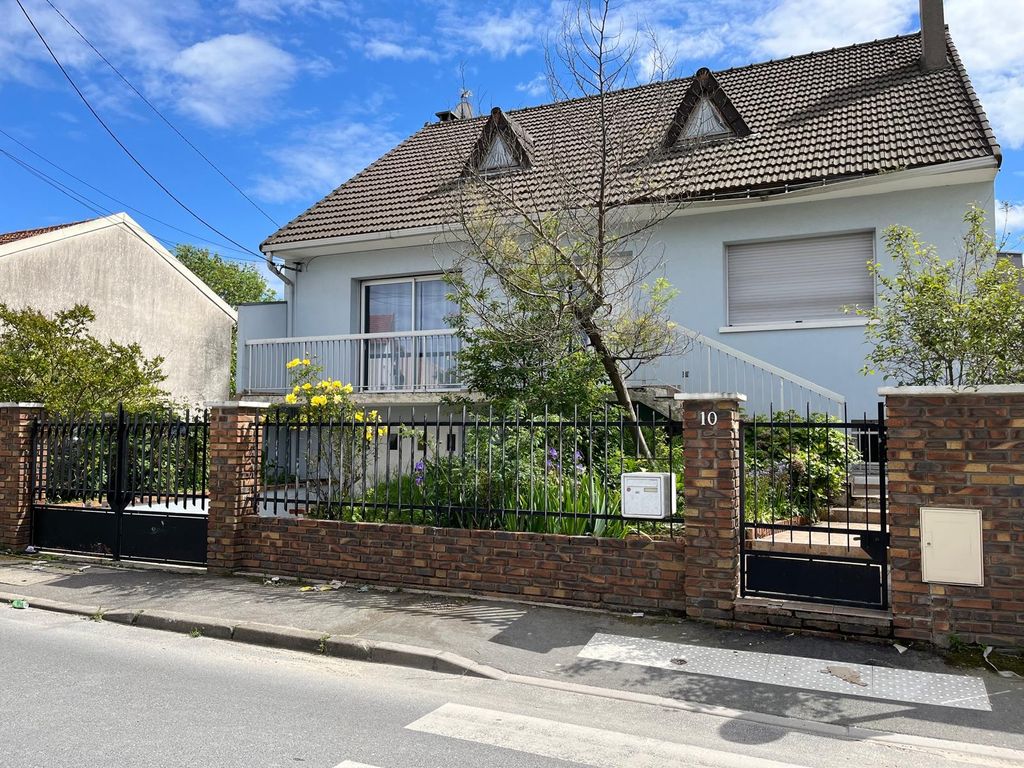 Achat maison à vendre 4 chambres 156 m² - Chennevières-sur-Marne