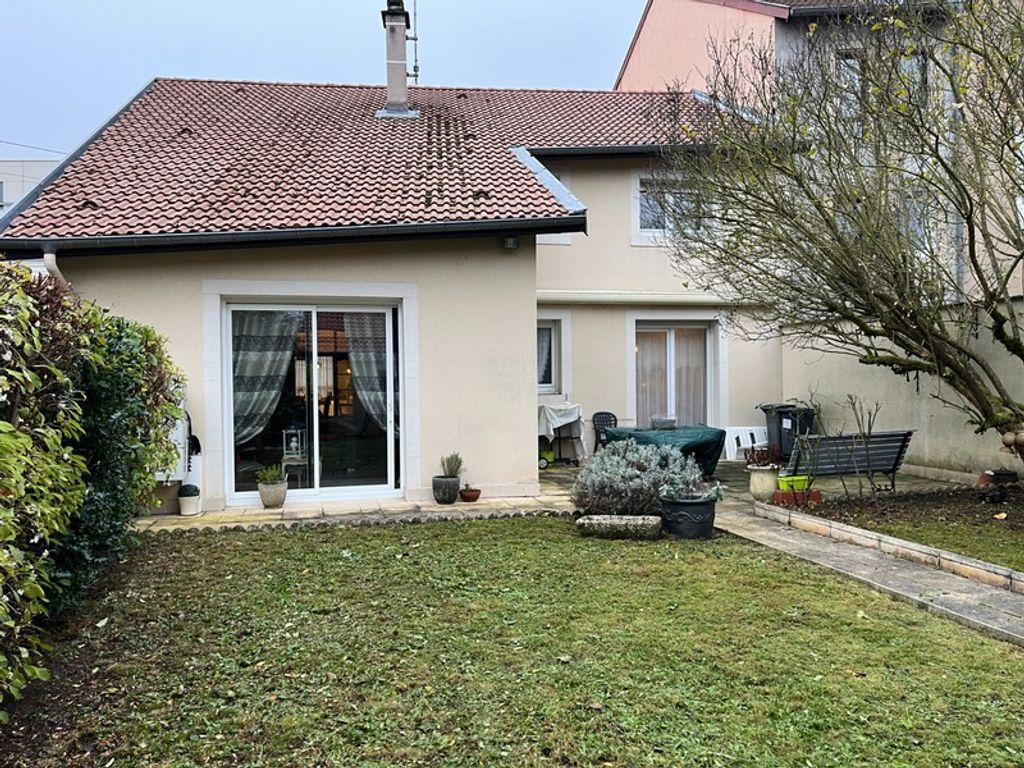 Achat maison à vendre 5 chambres 182 m² - Lunéville