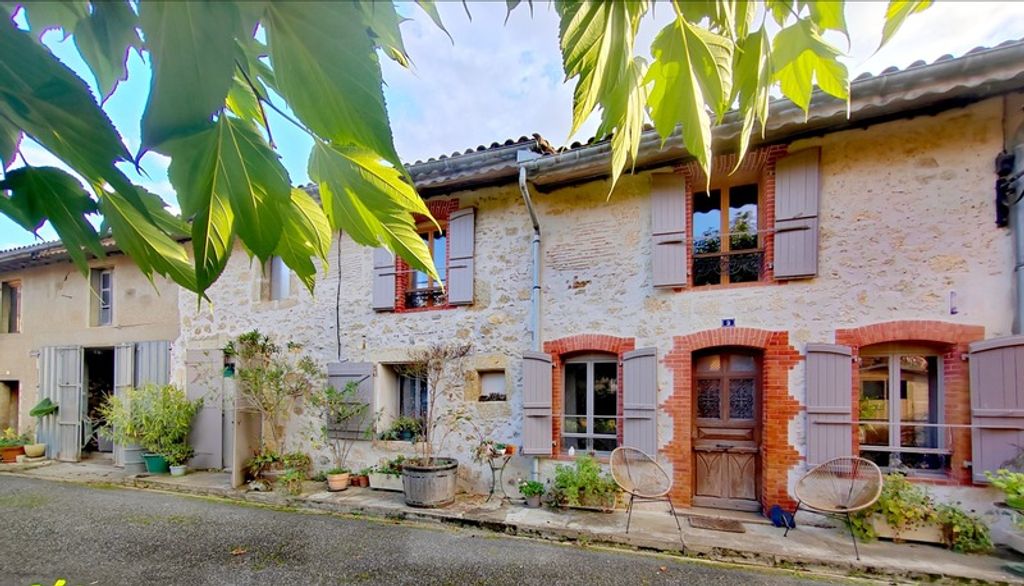 Achat maison à vendre 3 chambres 120 m² - Le Brouilh-Monbert