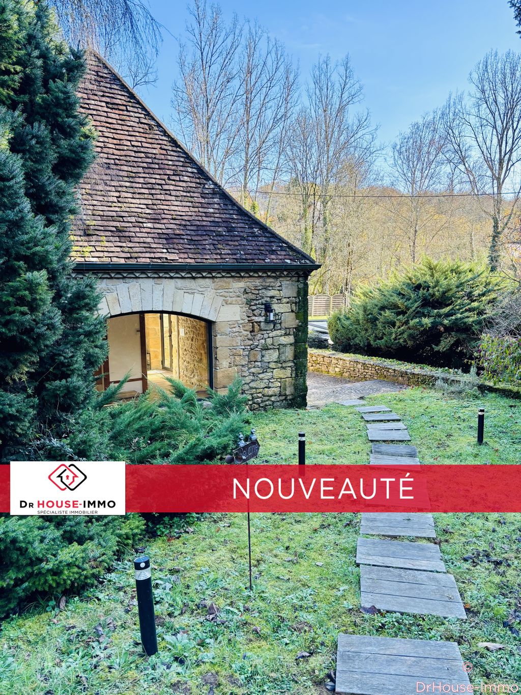 Achat maison à vendre 4 chambres 250 m² - Sarlat-la-Canéda