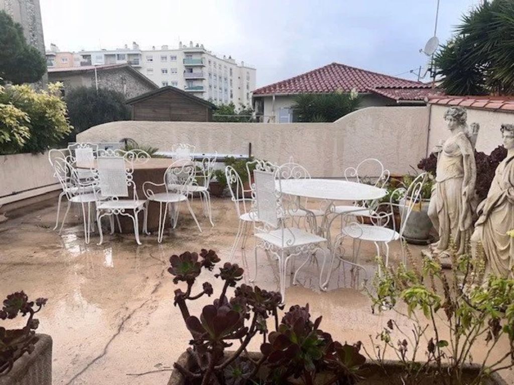 Achat maison à vendre 2 chambres 110 m² - Antibes