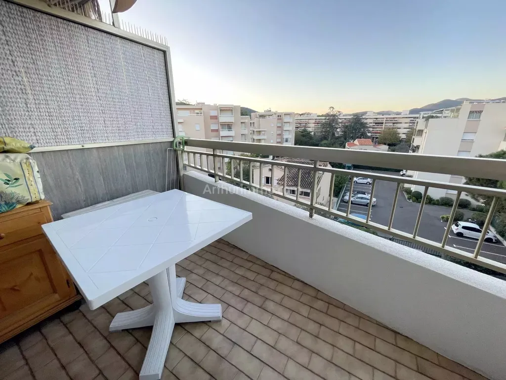 Achat studio à vendre 20 m² - Sainte-Maxime