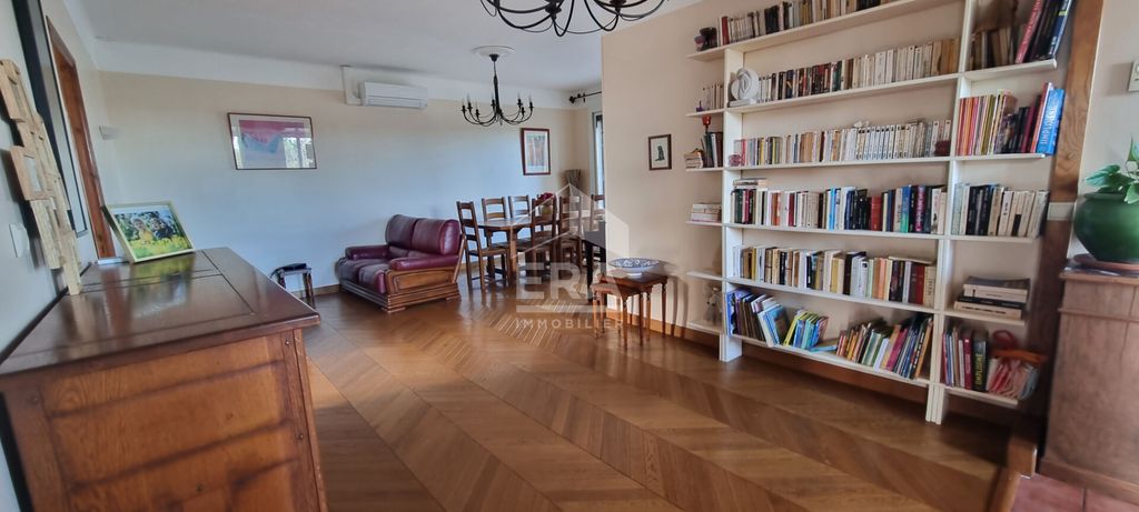 Achat appartement à vendre 5 pièces 105 m² - Martigues