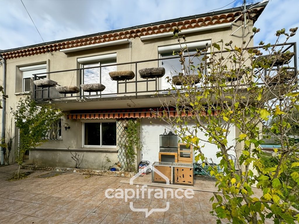 Achat maison à vendre 6 chambres 132 m² - Saint-Vallier