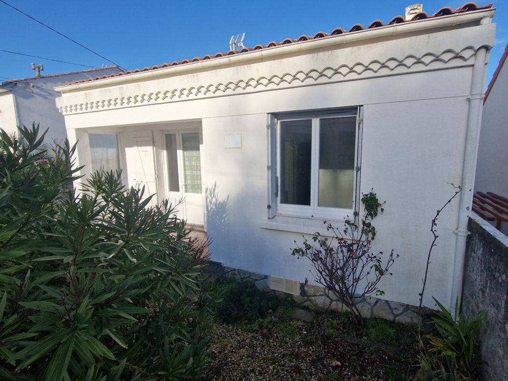 Achat maison à vendre 2 chambres 79 m² - Fouras