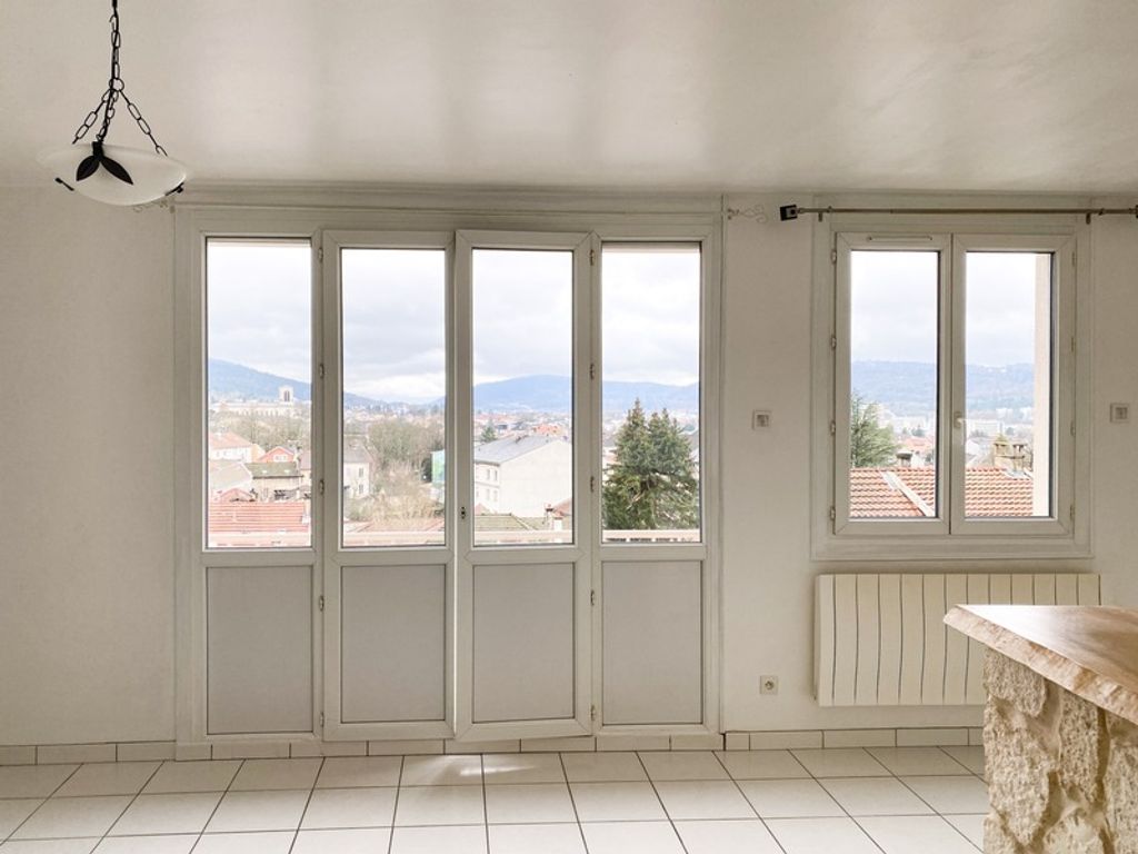 Achat appartement 4 pièce(s) Oyonnax