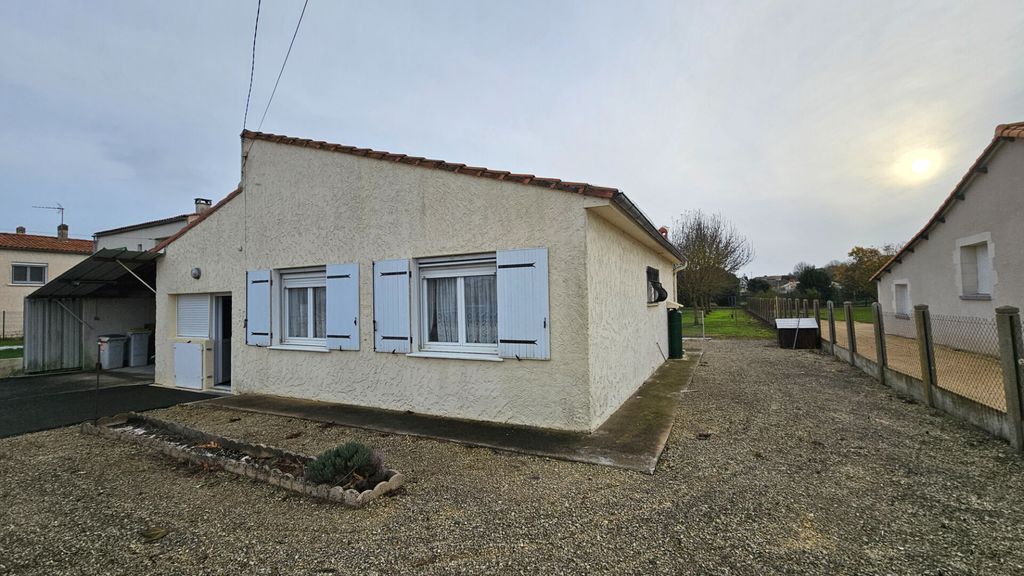 Achat maison à vendre 2 chambres 65 m² - Port-des-Barques