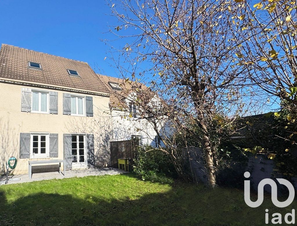 Achat maison à vendre 4 chambres 120 m² - Chennevières-sur-Marne