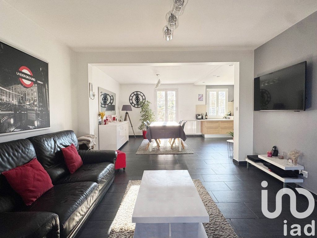 Achat maison à vendre 4 chambres 132 m² - Chennevières-sur-Marne