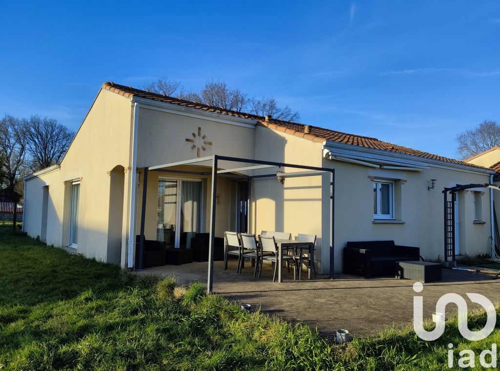 Achat maison à vendre 3 chambres 108 m² - Saint-Mars-de-Coutais