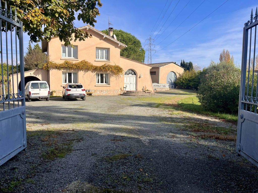 Achat maison à vendre 4 chambres 227 m² - Castelnaudary