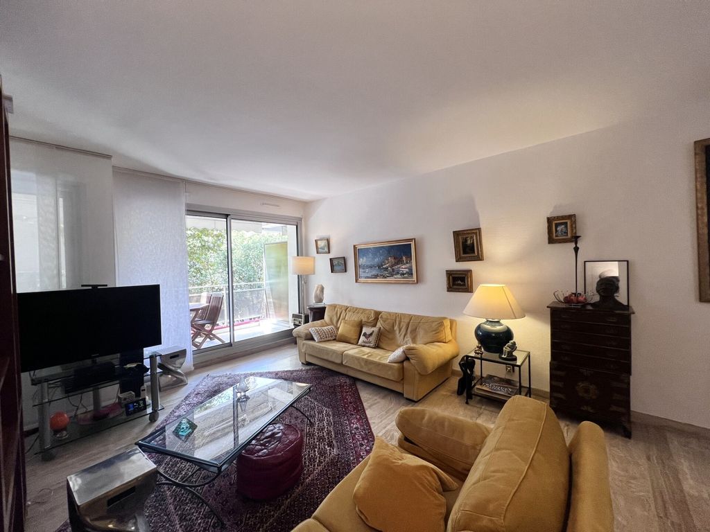 Achat appartement à vendre 3 pièces 82 m² - Marseille 8ème arrondissement