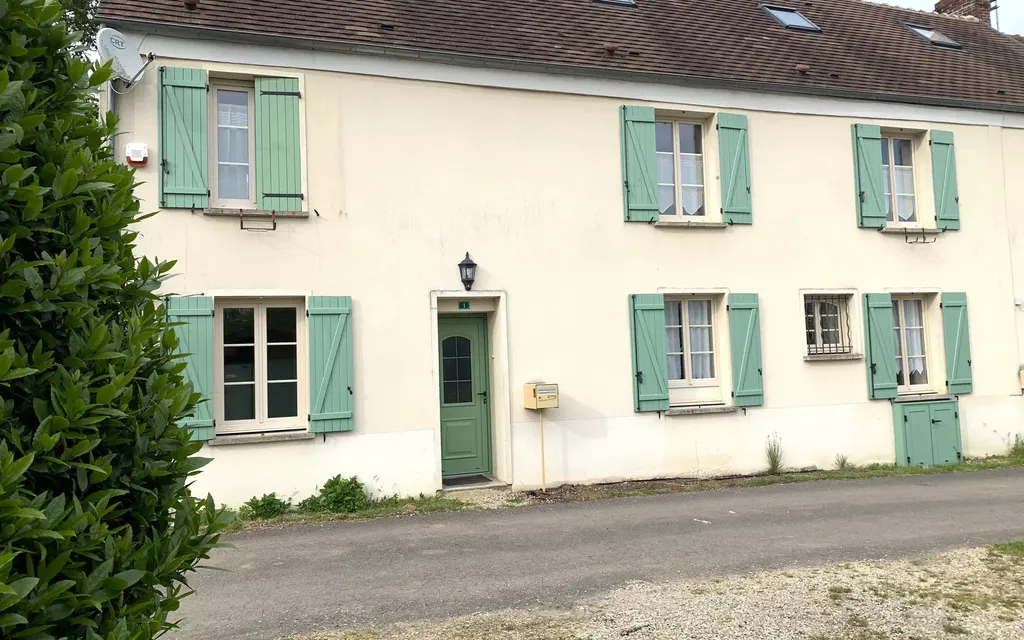 Achat maison à vendre 3 chambres 152 m² - Crézancy