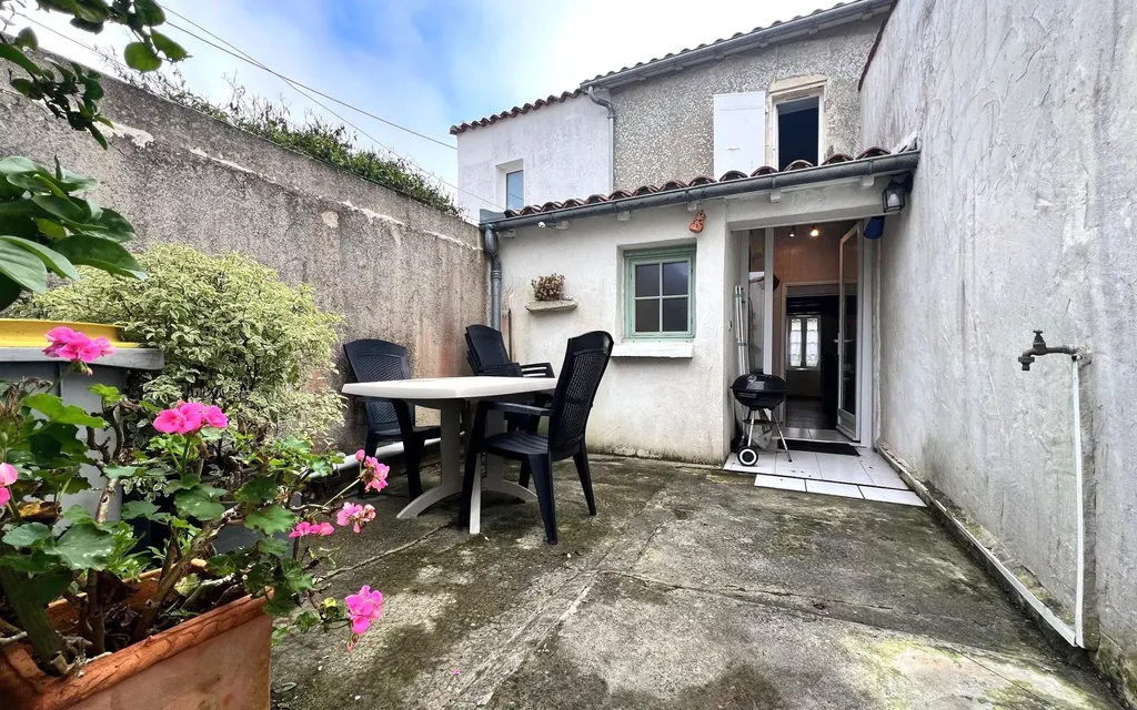 Achat maison à vendre 3 chambres 63 m² - Ars-en-Ré