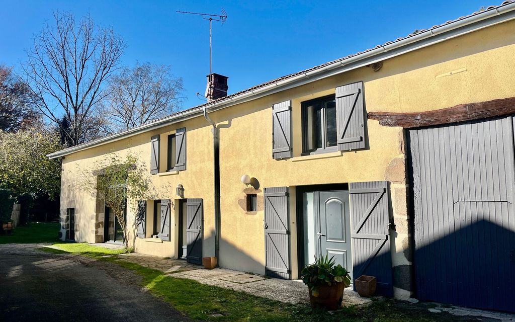 Achat maison à vendre 5 chambres 240 m² - Nieul