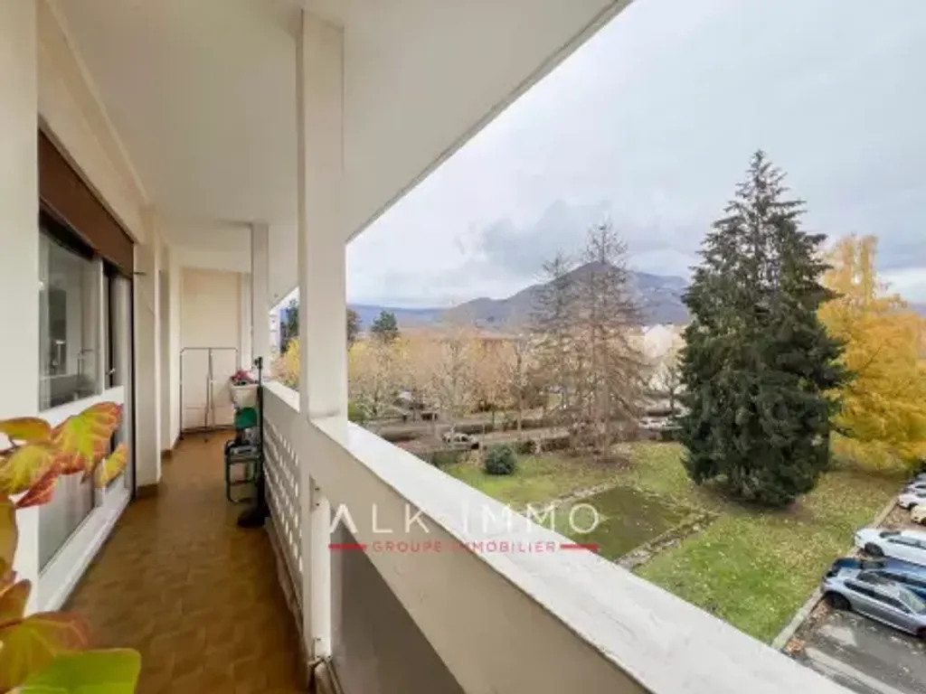 Achat appartement à vendre 3 pièces 57 m² - Annecy