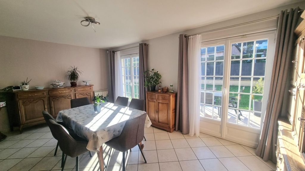 Achat maison à vendre 3 chambres 91 m² - Saint-Léger-du-Bourg-Denis