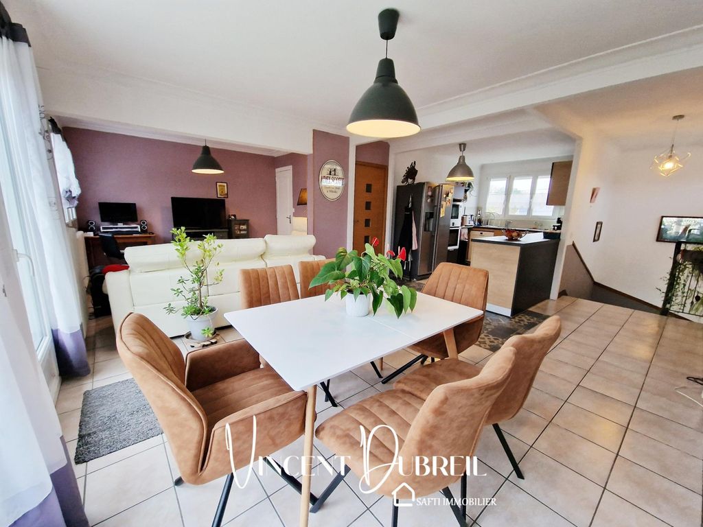 Achat maison à vendre 3 chambres 133 m² - Sautron