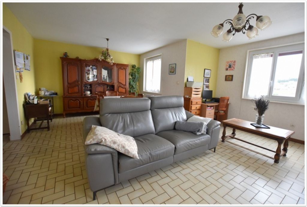 Achat maison à vendre 4 chambres 105 m² - Sainte-Sigolène