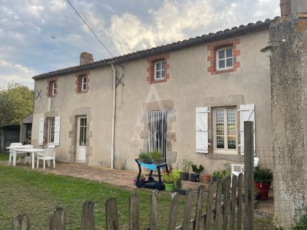 Achat maison à vendre 1 chambre 78 m² - Saint-Georges-de-Montaigu