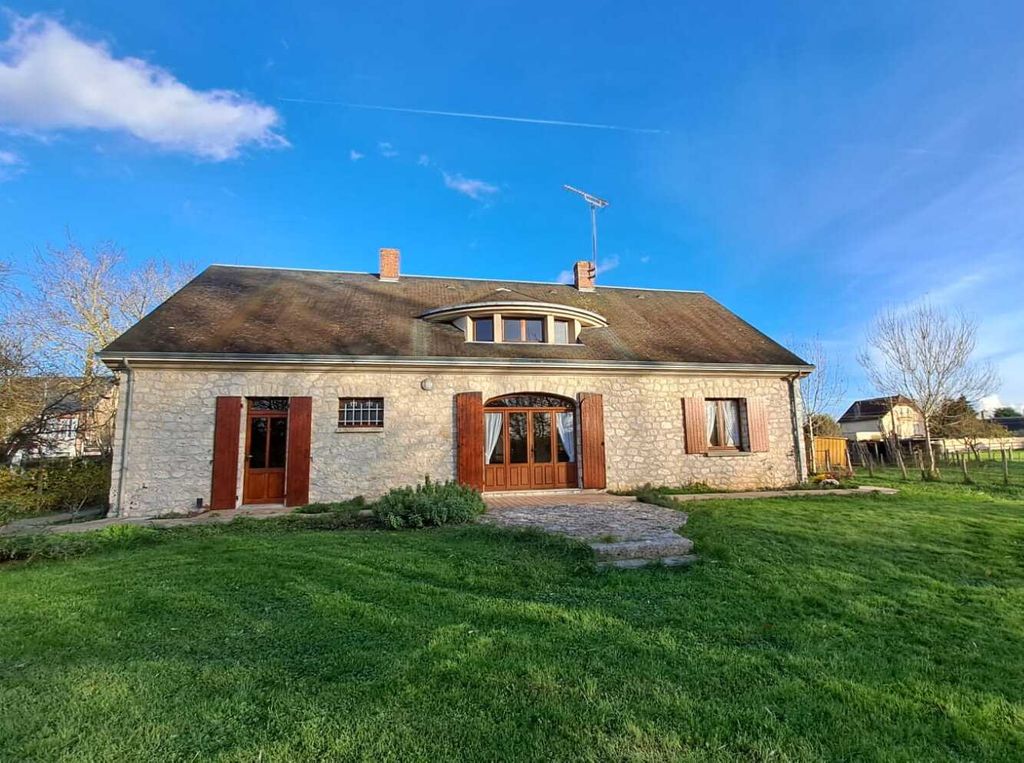 Achat maison à vendre 3 chambres 146 m² - Châteaudun