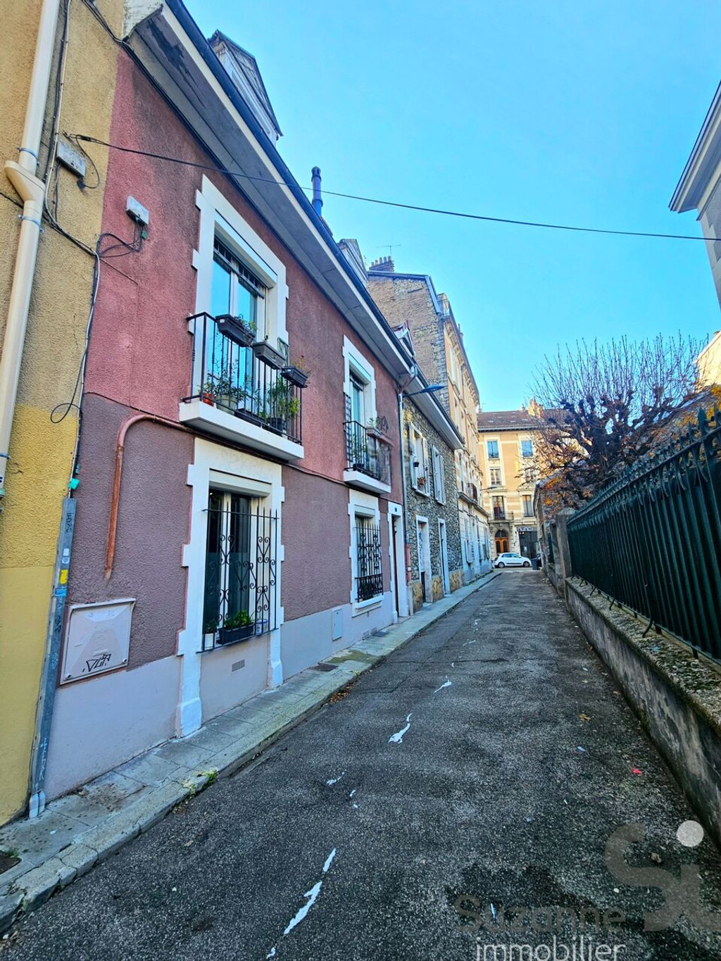 Achat maison à vendre 4 chambres 141 m² - Grenoble