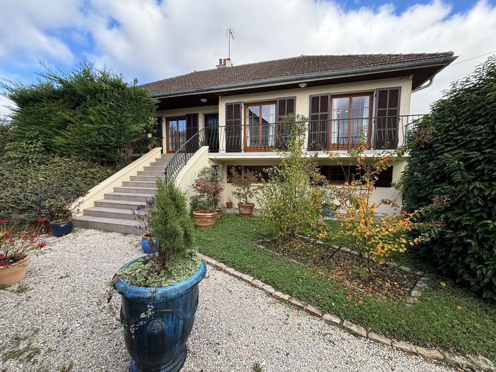 Achat maison à vendre 4 chambres 144 m² - Beaune