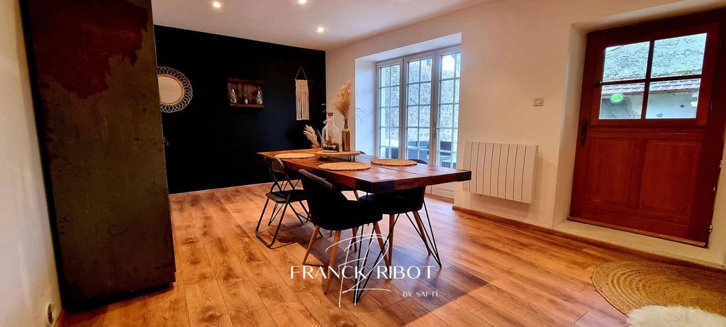 Achat maison à vendre 3 chambres 147 m² - Avallon