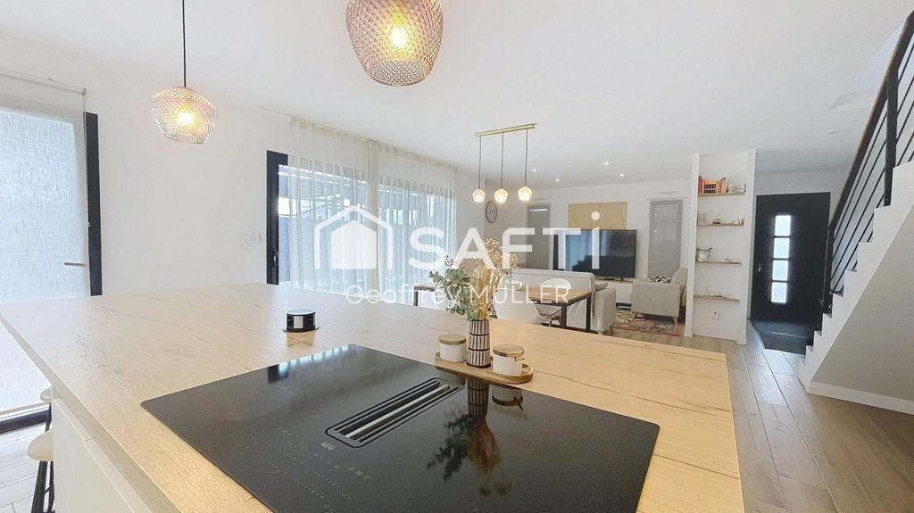 Achat maison à vendre 4 chambres 127 m² - Vannes