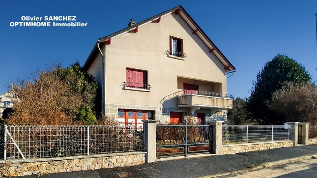 Achat maison à vendre 7 chambres 159 m² - Saint-Chély-d'Apcher