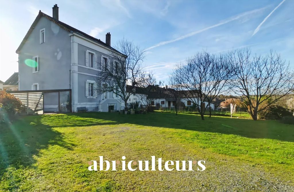 Achat maison à vendre 5 chambres 256 m² - Jumilhac-le-Grand