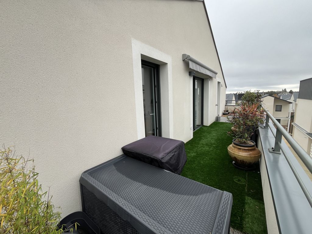 Achat appartement à vendre 3 pièces 82 m² - Saint-Cyr-sur-Loire