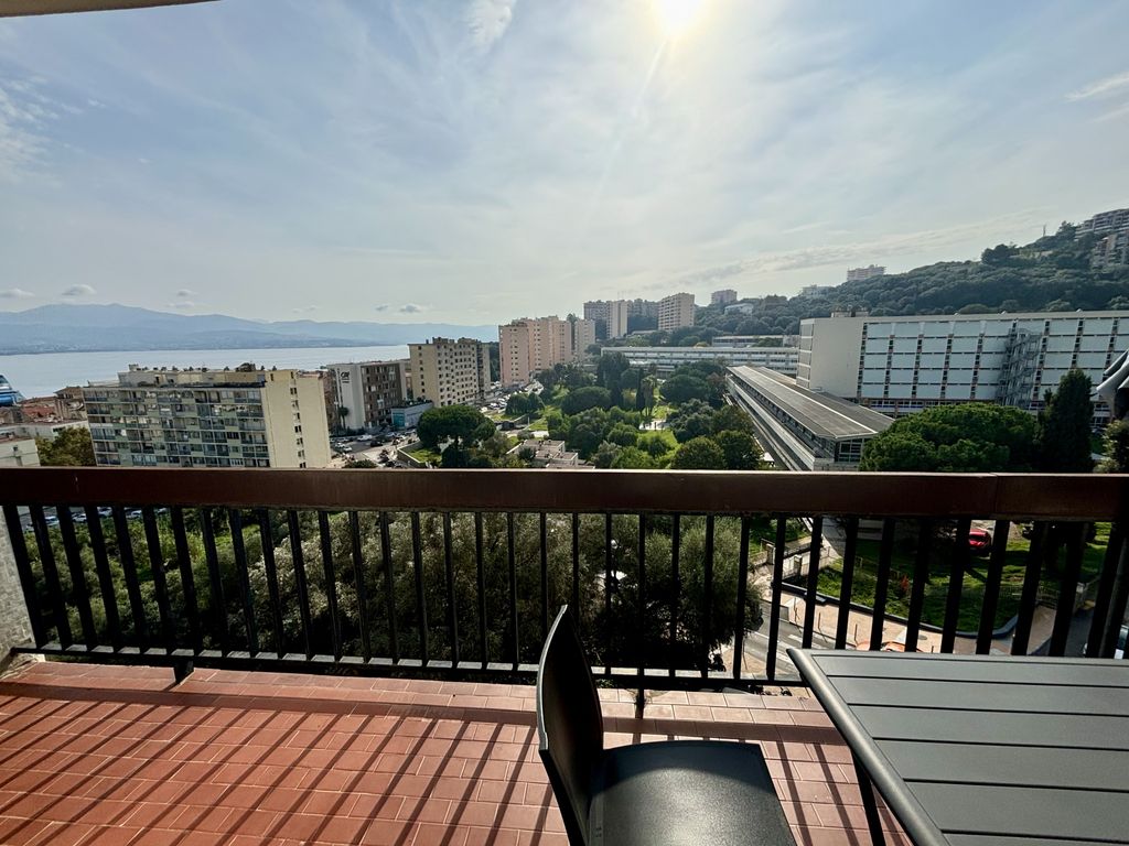 Achat appartement à vendre 3 pièces 78 m² - Ajaccio