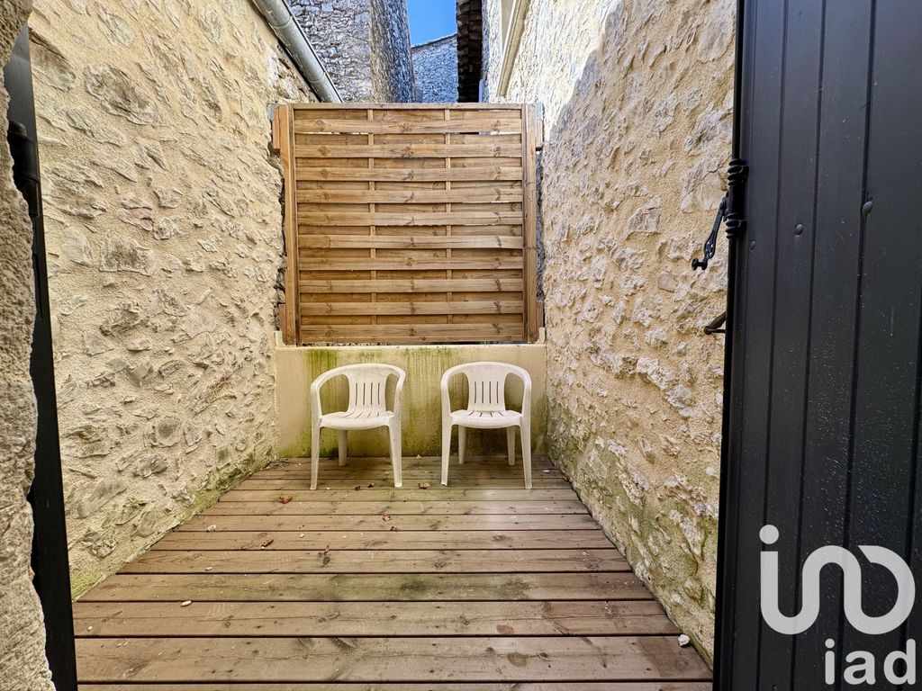 Achat maison à vendre 3 chambres 67 m² - Lussan