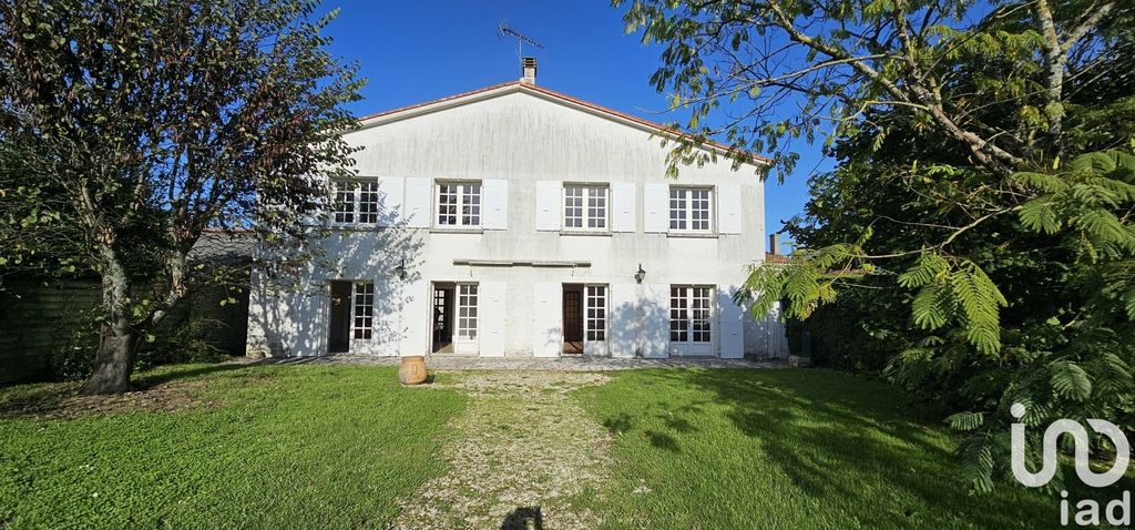 Achat maison à vendre 5 chambres 156 m² - Anais