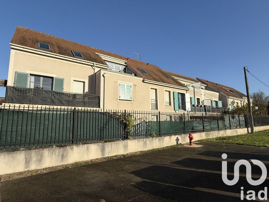 Achat appartement à vendre 2 pièces 44 m² - Crécy-la-Chapelle