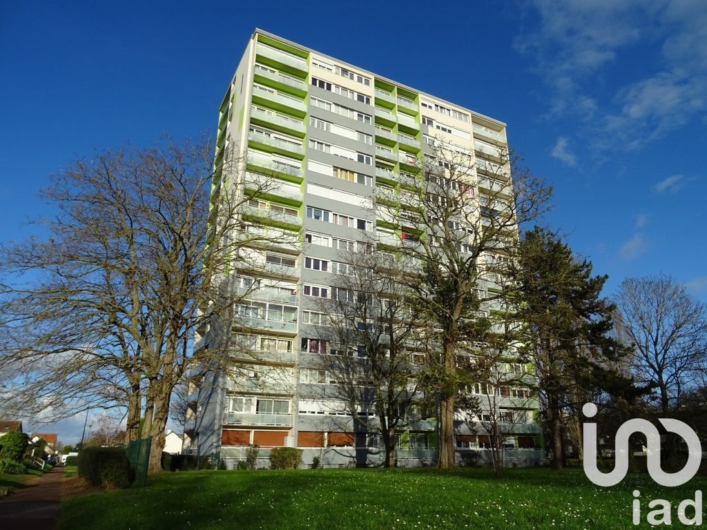 Achat appartement à vendre 2 pièces 45 m² - Ris-Orangis