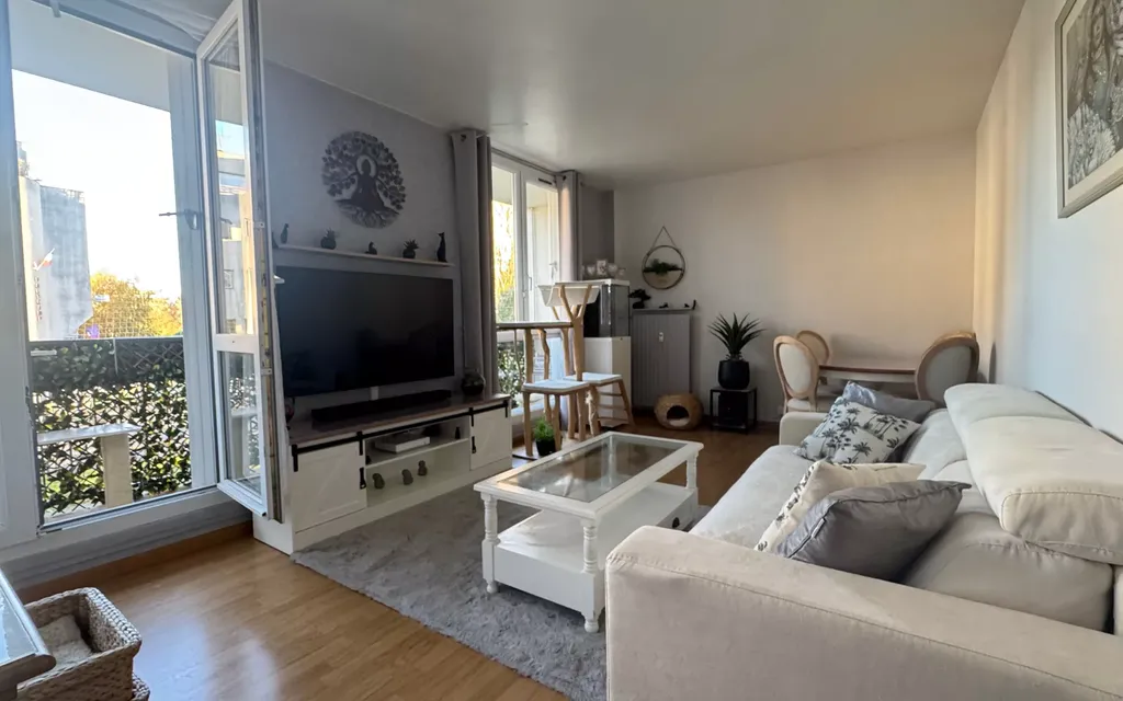 Achat appartement à vendre 2 pièces 53 m² - Roissy-en-Brie