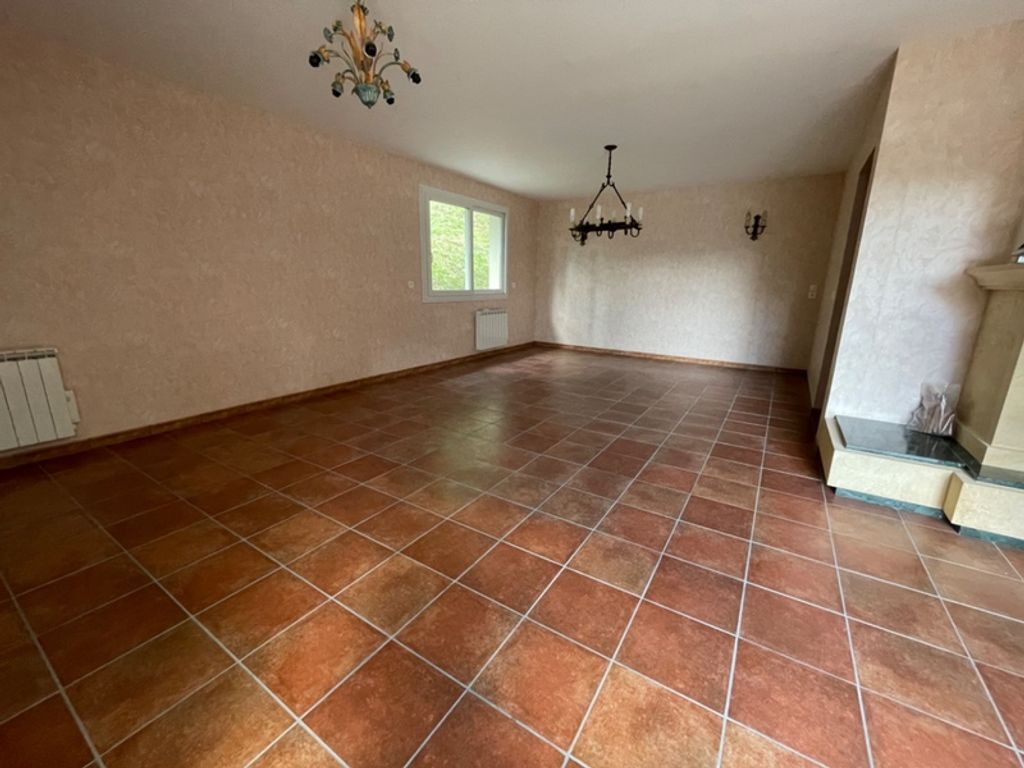 Achat maison à vendre 5 chambres 246 m² - La Celle-Dunoise