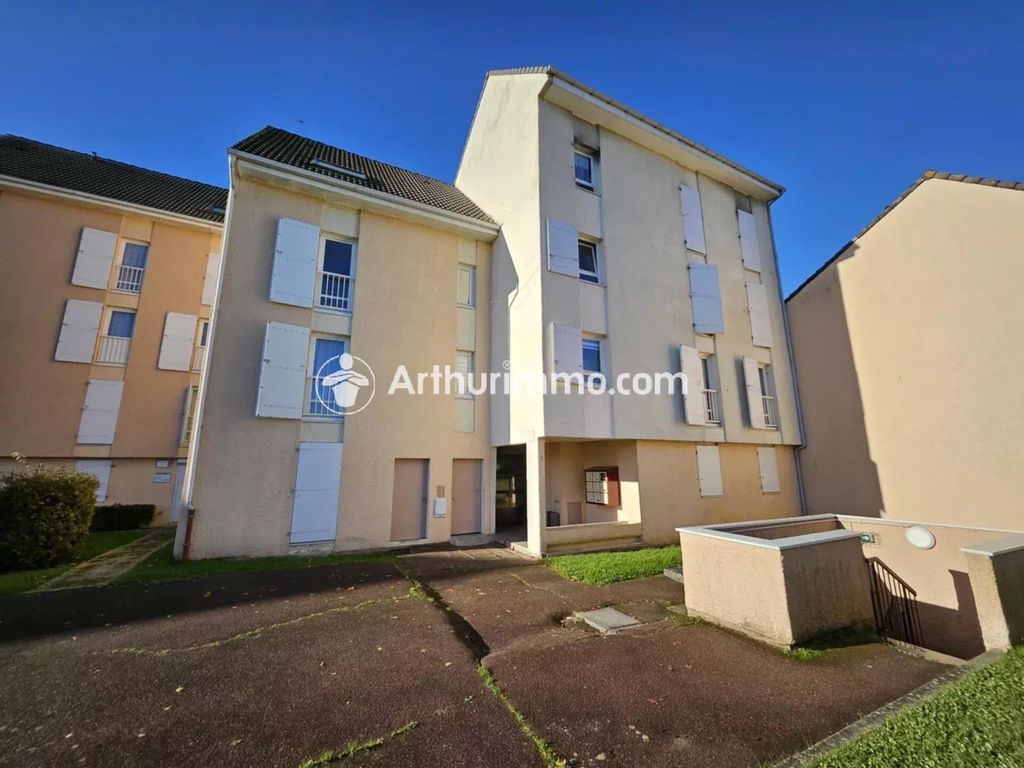 Achat appartement à vendre 3 pièces 73 m² - Savigny-le-Temple