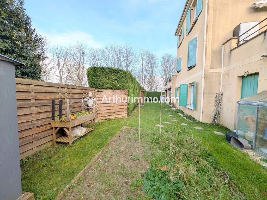 Achat appartement à vendre 3 pièces 66 m² - Savigny-le-Temple