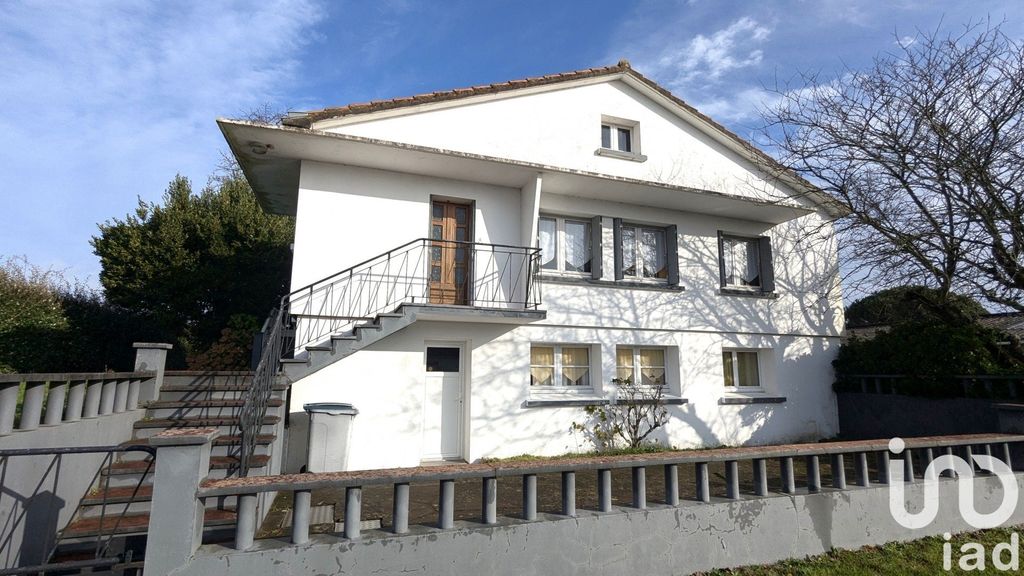 Achat maison à vendre 4 chambres 167 m² - Soullans