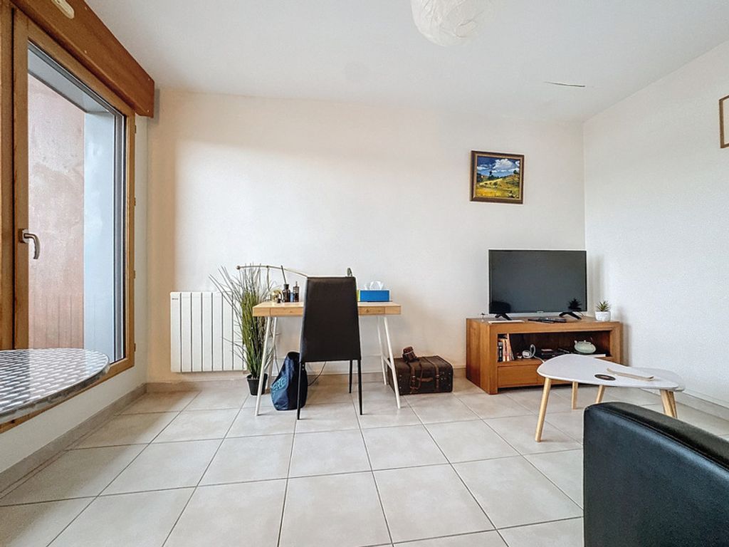 Achat appartement à vendre 2 pièces 44 m² - Prévessin-Moëns