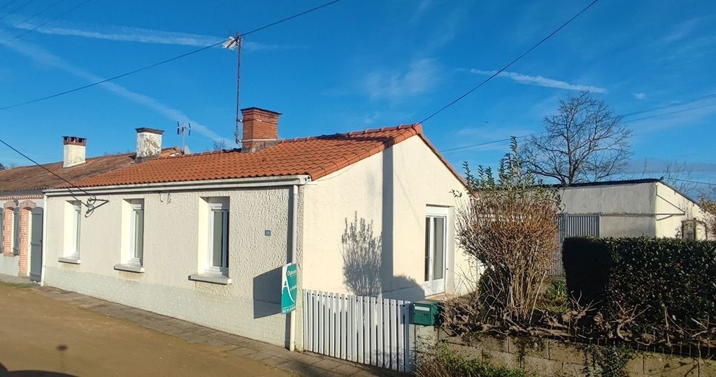 Achat maison à vendre 3 chambres 86 m² - Palluau