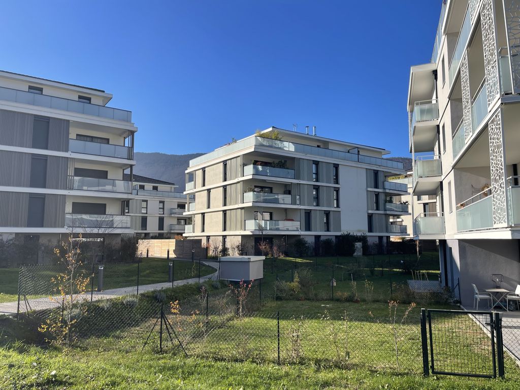 Achat appartement à vendre 3 pièces 67 m² - Saint-Jorioz