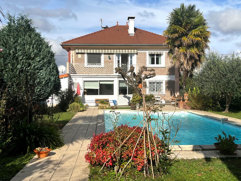 Achat maison à vendre 4 chambres 169 m² - Laloubère